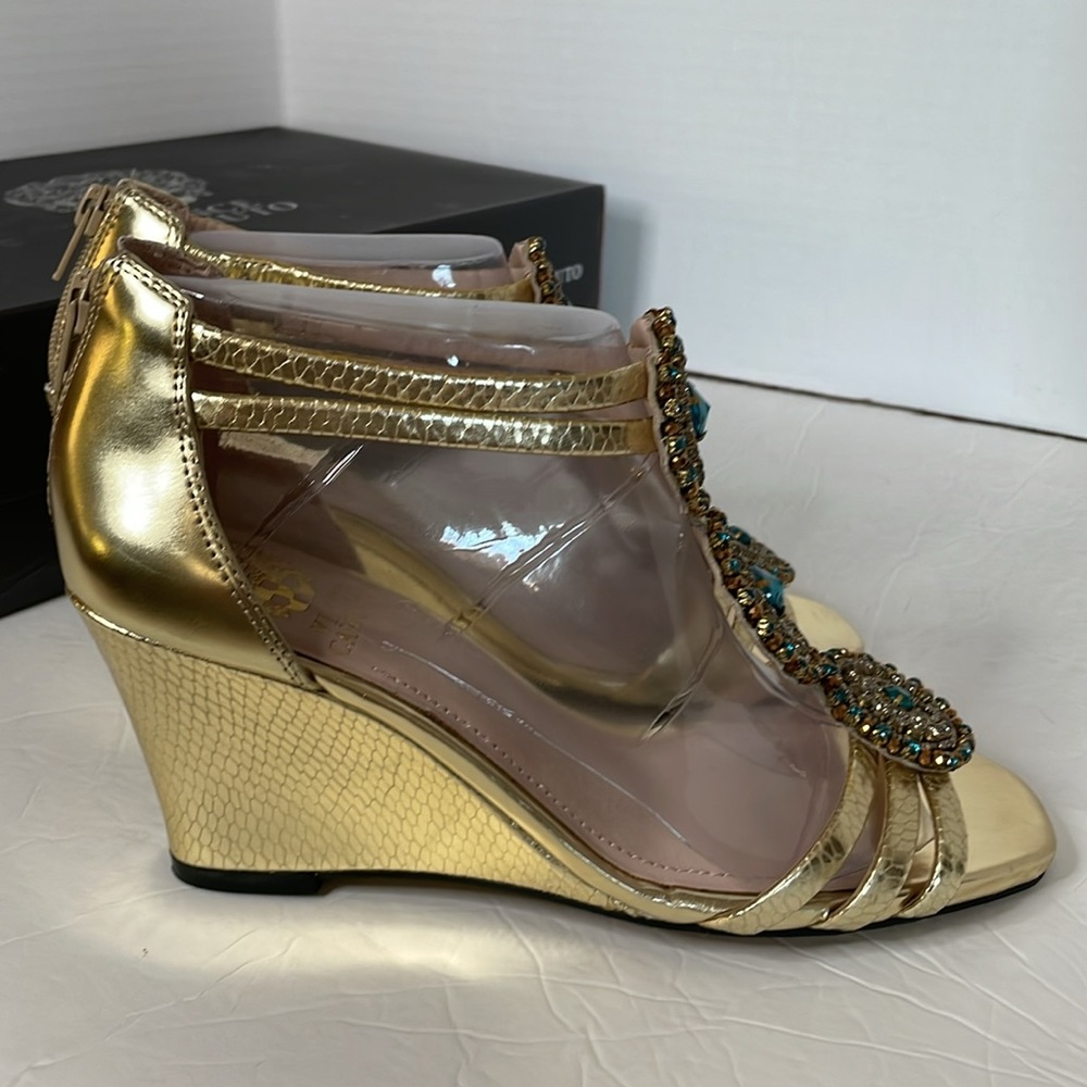 Vince Camuto VC Bayle gold snakeskin sandal wedge shoes size Women’s 7.5W - Picture 11 of 17